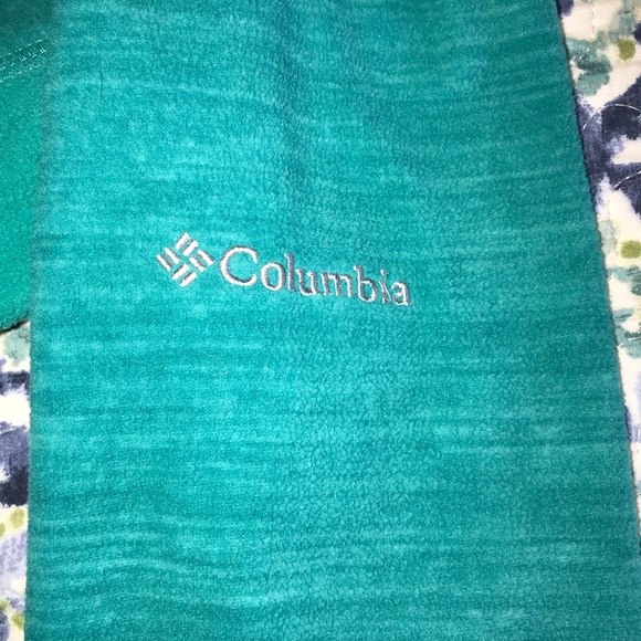 Columbia 1/4 ZIP Pullover - Picture 3 of 4
